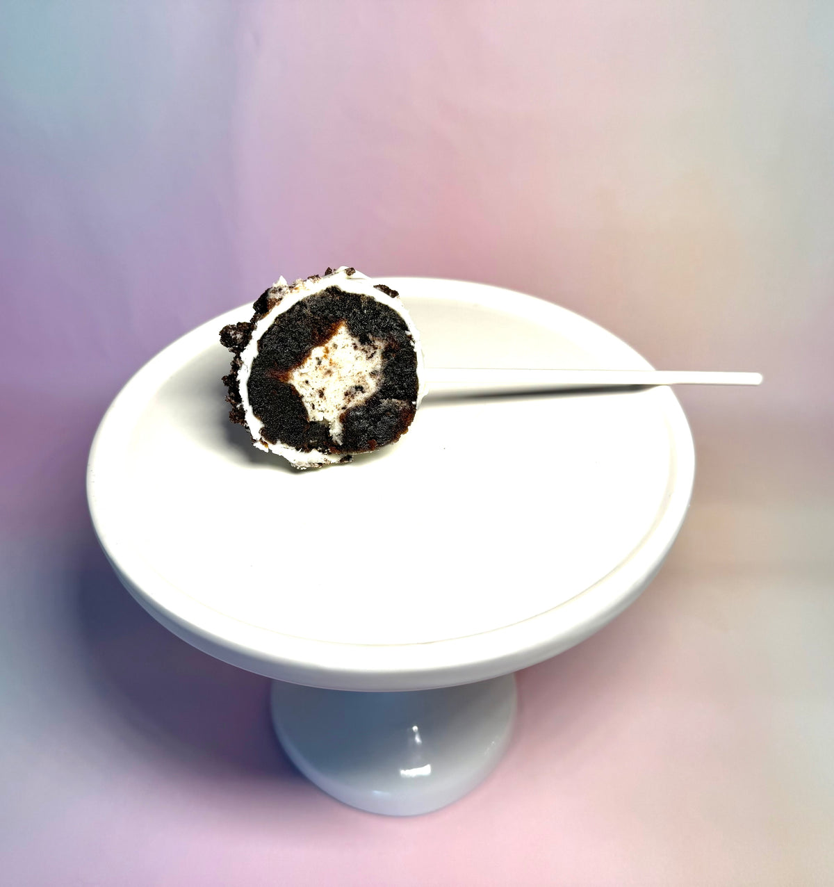 Cookies N Cream Stuffed Cake Pop